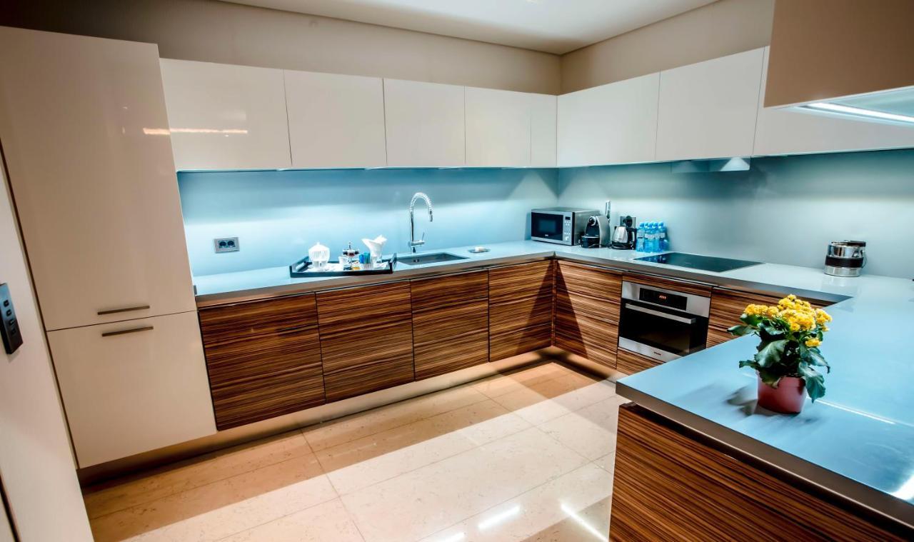 Apartments By Fairmont Baku Flame Towers Extérieur photo